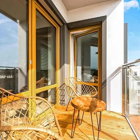 Apartament In With Wifi *