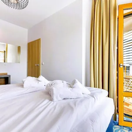 Apartament In With Wifi *